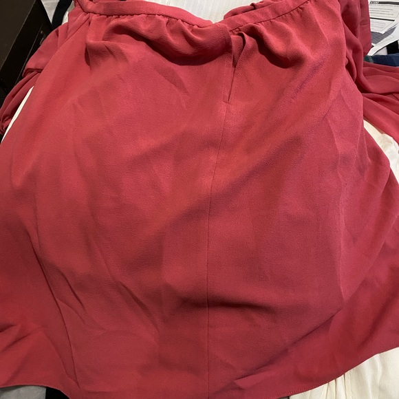 Tops - Picture 7 of 10